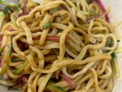 -黑八私房老北京炸酱面