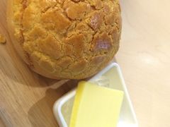 迷你菠萝油-来龙里 精致 东南亚餐室(万象城店)