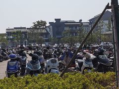 -融创茂-停车场