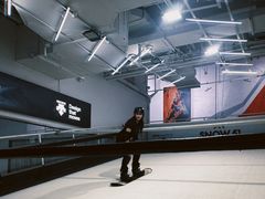 -SNOW51城市滑雪(万象城店)