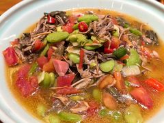 -老滇山寨•云南特色菜•地方菜•民族风情歌舞表演(金碧店)