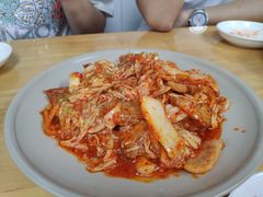 辣白菜炒五花肉-屋里家延边朝鲜族冷面(南园店)