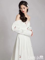 -Lady  Jane高端婚纱礼服馆