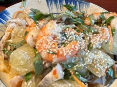 -Cuc Gach Quan Restaurant