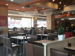 大堂-李先生牛肉面大王(东营友谊广场店)
