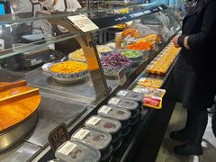 -胖东来生活广场(健康路店)