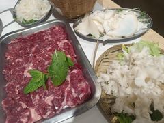 -王奋斗贵州酸汤牛肉火锅