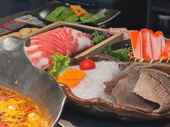 -湊湊火锅·茶憩(杭州湖滨银泰in77店)