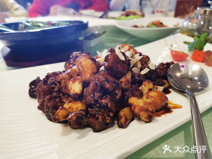 陆壹捌餐厅(五大道店)黑蒜子牛肉粒图片