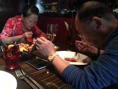 餐具摆设-L'ATELIER de Joel Robuchon(外滩18号店)