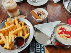 -锅炉咖啡·西餐·音乐酒厂