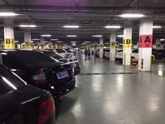 SS-家乐福南翔店停车场