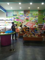 -利奥梦幻主题乐园(爱琴海购物公园店)
