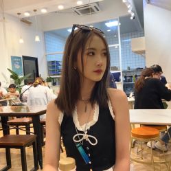 -苑苑发型设计