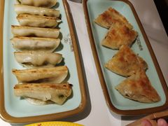韭菜虾仁猪肉煎饺-江边城外烤全鱼(世茂广场店)