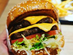 -The Habit Burger Grill 哈比特汉堡(复兴soho店)