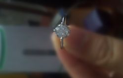 -威德钻石-克拉钻大本营(南京东路店)