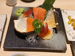 三文鱼厚切-気楽亭和食料理(气乐亭大世界本店)