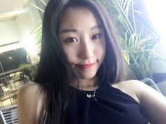 -UNI UNI(环亚凯瑟琳店)