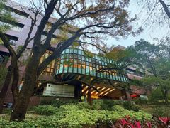 -香港大学