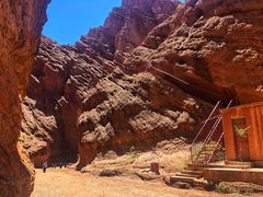 -天山神秘大峡谷