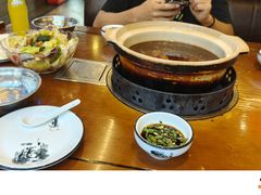 -亿诣蝎府炸酱面羊蝎子火锅(酷车小镇店)
