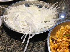 -老关东铁锅炖(上游街店)