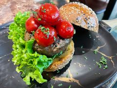 芝心牛肉汉堡-Let'sBURGERplus·非常创意汉堡(三里屯店)