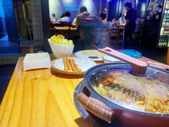 黄辣丁鲜鱼锅-小小河边鱼(天润城店)