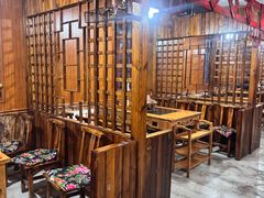 -果松木炭酸菜铜火锅·外婆参鸡汤