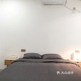 礁石上的“孤岛”🌊海边性冷淡风民宿so cool