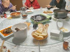 -土砂锅生态山庄·非遗砂锅雅鱼