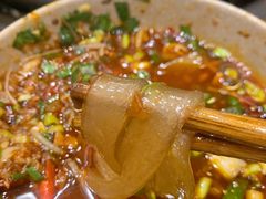 -肖肖酸萝卜鱼火锅(总店)