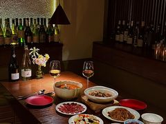 -肆海小川菜酒馆Wine Bistro (青年路店)