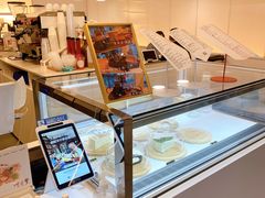 面包甜点陈列柜-仁义涵西餐·咖啡(中华巴洛克店)