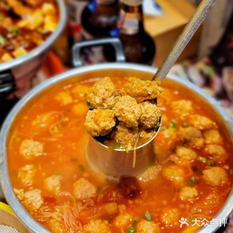 坐穿11号线，就为了来吃这家市井小火锅‼️ 