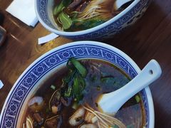 八宝辣酱面-沪西老弄堂面馆(定西路店)