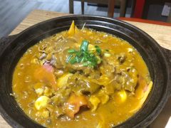 -极有家小鱼小鸡石锅煲(佳兆业店)