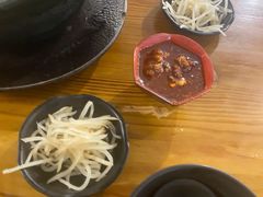 -丽虹云南过桥米线(兴工街店)