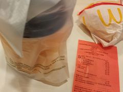 -麦当劳(上海虹桥站30B检票口楼上)