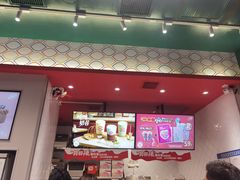 -DQ·蛋糕·冰淇淋(大宁国际商业广场店)