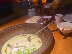 -咕嘟草帽鱼·牛奶一样的鲜鱼汤(天鹅湖万达广场店)