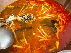 -毛辣果·贵州红酸汤牛肉火锅(西单店)