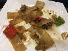酸笋鸡胗-美极鲜食坊(宝安南路店)