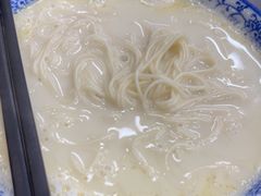 -雪琴面馆富安特色鱼汤面(城中花园店)