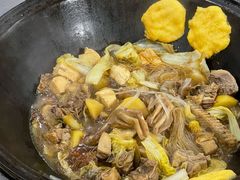 -粘豆包柴火铁锅炖