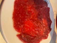 嫩牛肉-爱你您·自家鱼塘·活水喷泉鱼火锅(八里店)