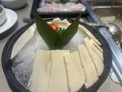 -海底捞火锅(新松江路生日主题店)