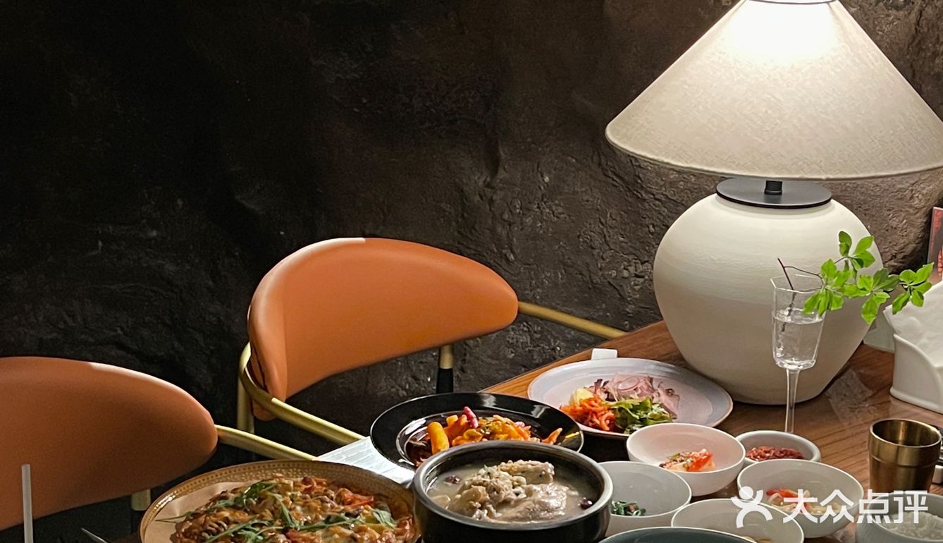 西安最高级的韩餐!溶洞风韩料氛围感jue了