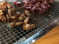 -肉甲韩国木炭烤肉(新壹街1店)
